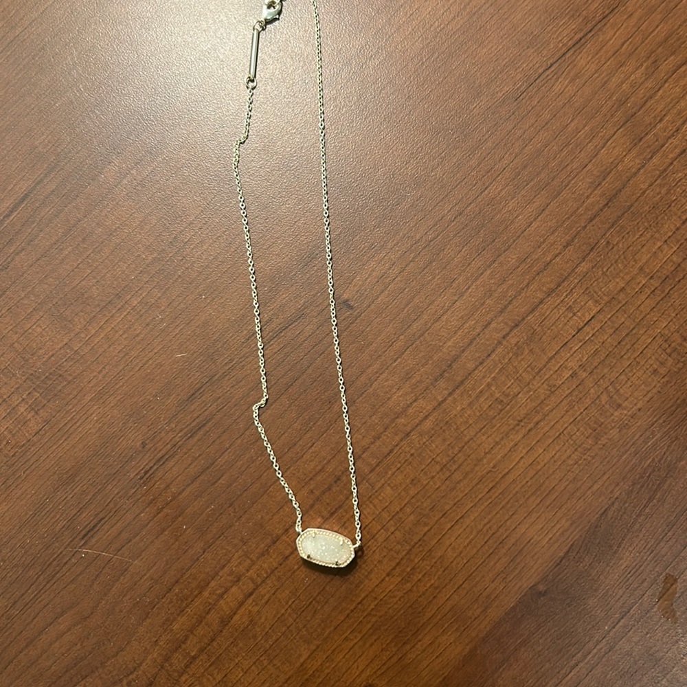 Gold Kendra Scott Pendant Necklace